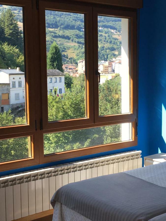 شقة Narcea Turismo Real كانجاس ديل نارسيا المظهر الخارجي الصورة